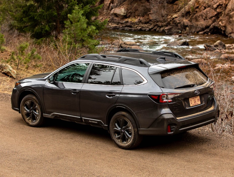 2025 Subaru Outback Onyx Edition XT Back View