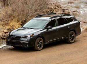 2025 Subaru Outback Onyx Edition XT Front View