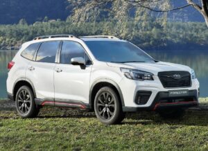 2025 Subaru Forester Base Front View