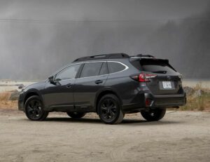 2025 Subaru Outback Premium Back View
